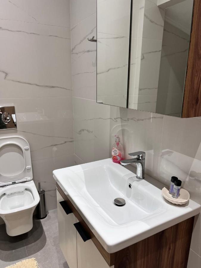 Kontis' Furnished Apartment 路特奇 外观 照片