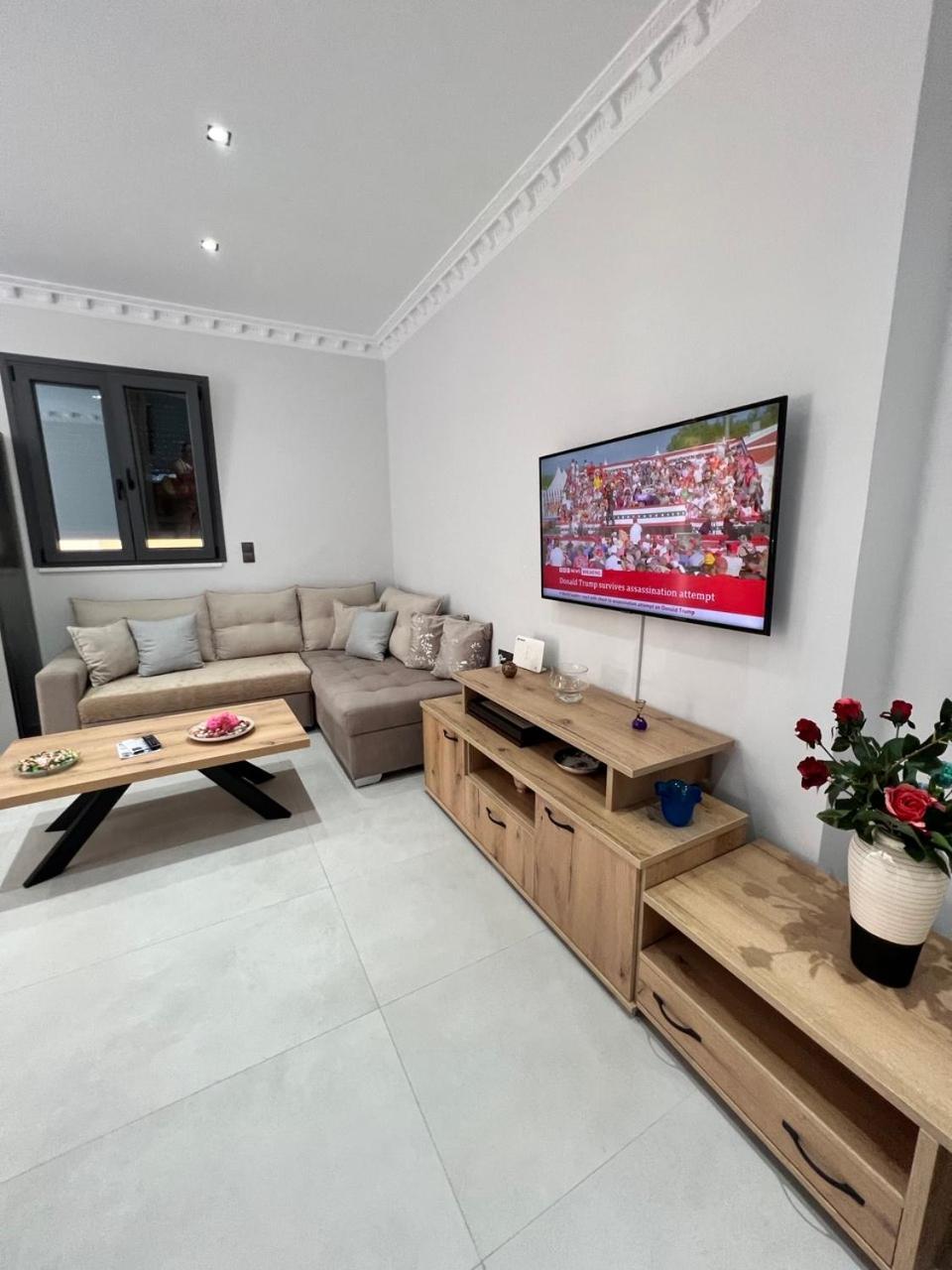Kontis' Furnished Apartment 路特奇 外观 照片